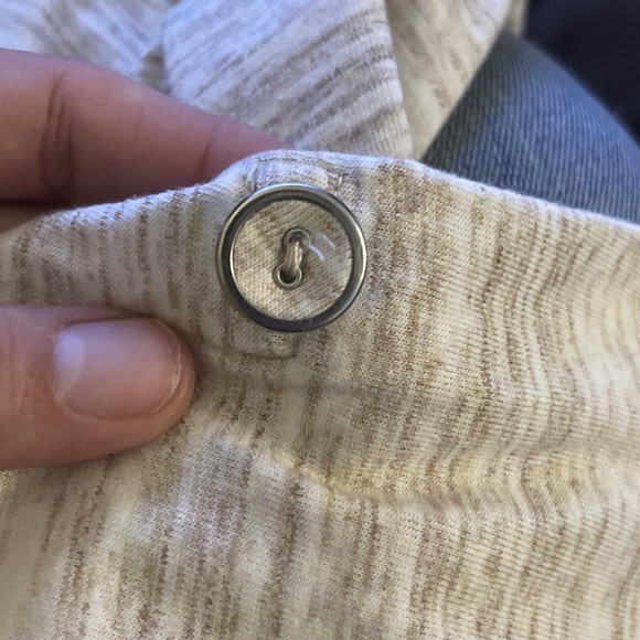 Isaac mizrahi Live Womens Blouse Size Small Beige Long Sleeve Button Space Dyed - Picture 6 of 12